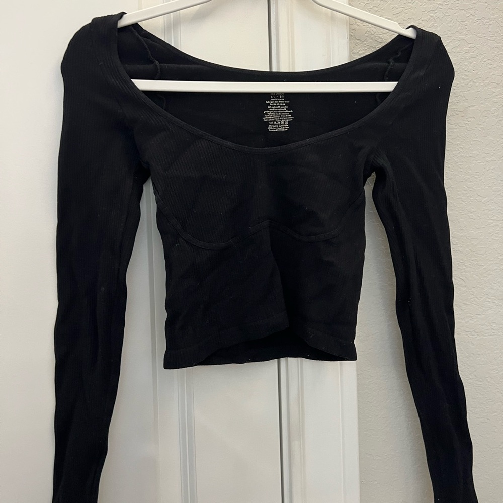 Free People Black Long-Sleeve Scoop Neck Ribbed Crop Top